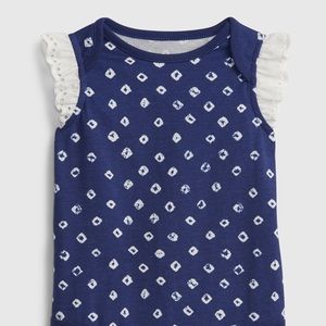 Baby Gap 2-Piece Flutter Sleeve Onesie & Short in Blue/White Tie-dyed dot Print